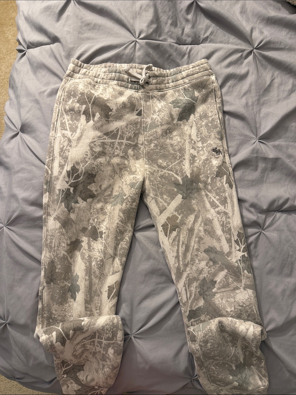 Abercrombie & Fitch Gray Camo Kids Jogger Sweatpants